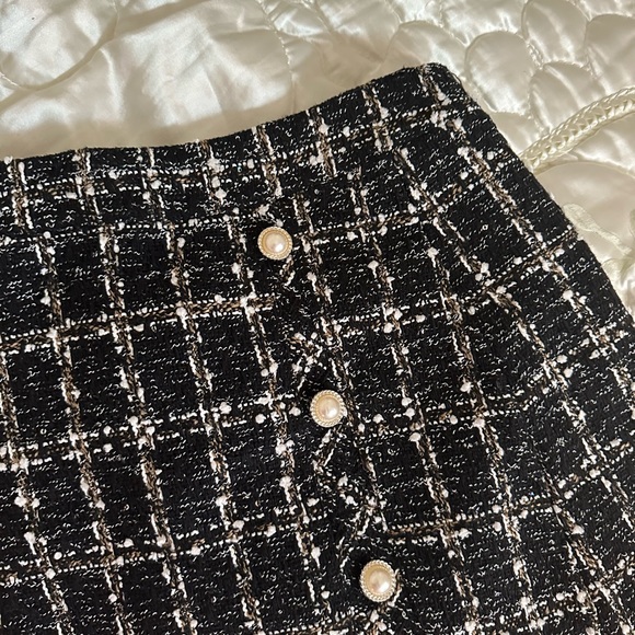Cider Black Tweed Skirt - Picture 2 of 2